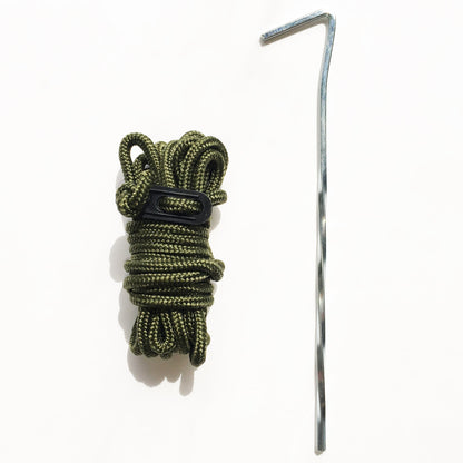 Tarp / Gapahuk med 4 stk barduner og 4 stk plugger